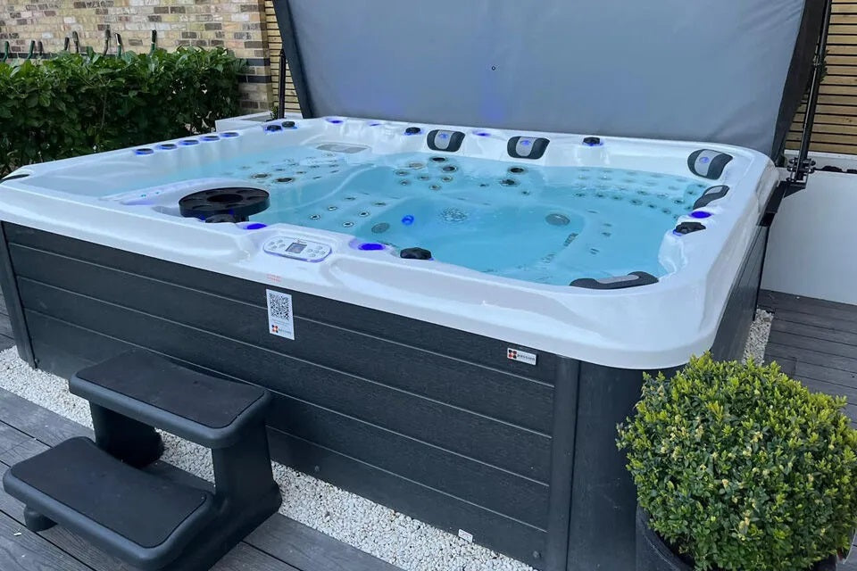 Ecstatic wave 305x228 см. луксозно седемместно СПА с левитиращо легло за онлайн магазин KERANOVA