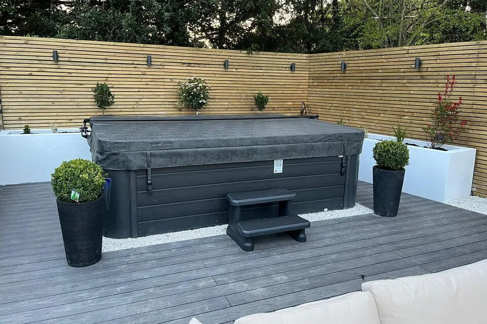 Ecstatic wave 305x228 см. външен луксозен седемместен СПА с покривало и стъпало – онлайн магазин за обзавеждане за бани KERANOVA