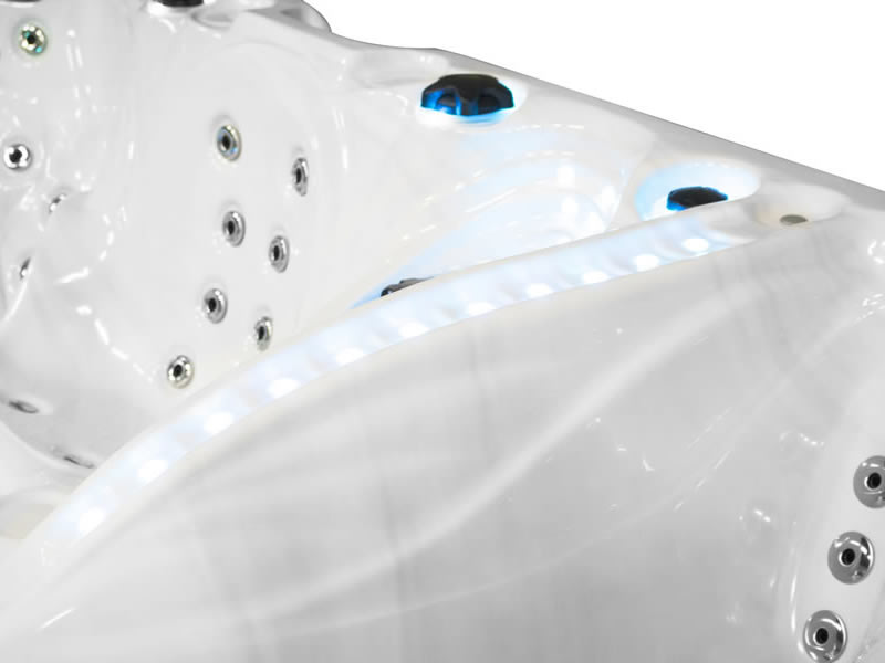 Ecstatic wave 305x228 см. бял луксозен седемместен СПА вградено лед осветление и хидромасажни дюзи - KERANOVA онлайн магазин