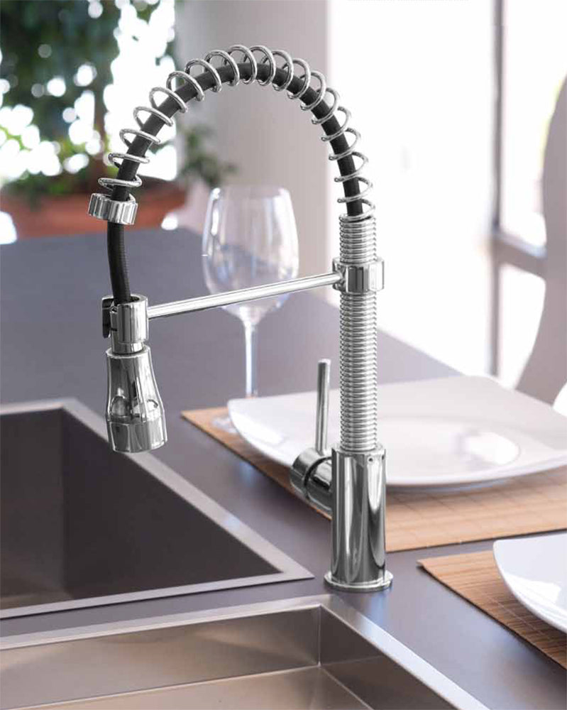 Кухненски смесител FM56 с подвижен накрайник, хром, италиански дизайн - онлайн магазин за обзавеждане за бани KERANOVA