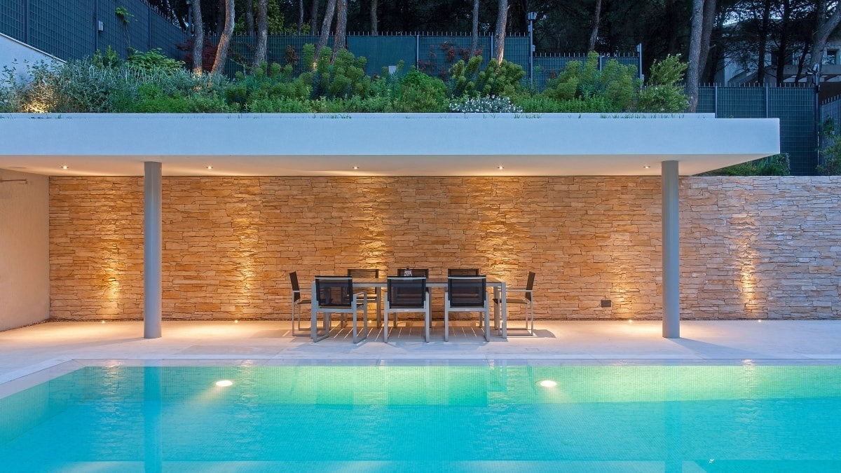 Isola - 8 цвята изкуствен камък за облицовка на стени около басейн, онлайн магазин за обзавеждане за бани KERANOVA