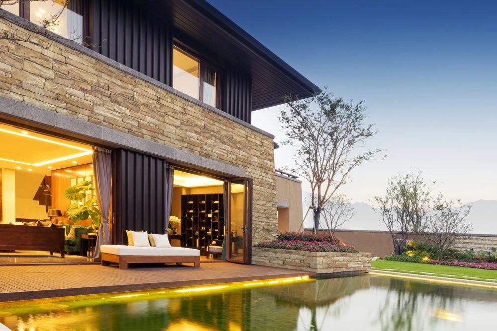 Isola - 8 цвята декоративен облицовъчен камък за стени, онлайн магазин KERANOVA, примерна визия на фасада и басейн