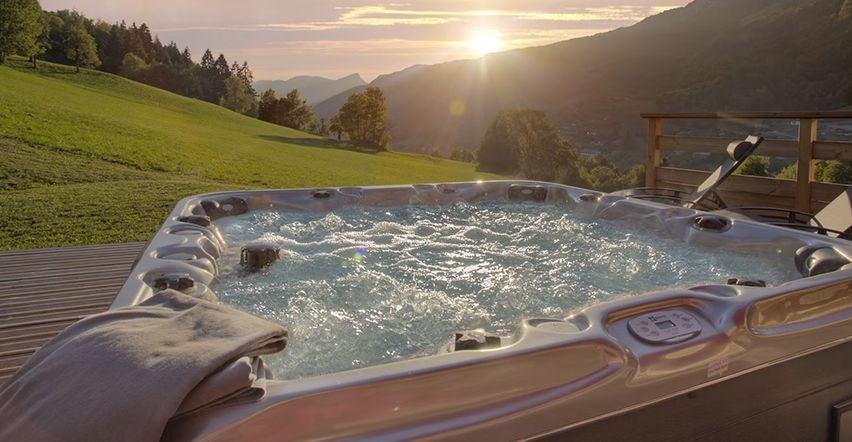 Joy 225x225 см. хидромасажна вана Signature с дълбоки седящи места и Aqua Rolling Massage за онлайн магазин KERANOVA