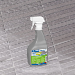 ULTRACARE KERAPOXY CLEANER SPRAY 0.75 л. - идеален за почистване на мивки за баня, плочки и душ кабини.