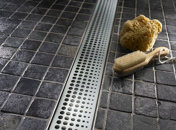 Линеен сифон кръгове - иноксов канал за отводняване в баня, решетка с кръгови отвори, KERANOVA онлайн магазин