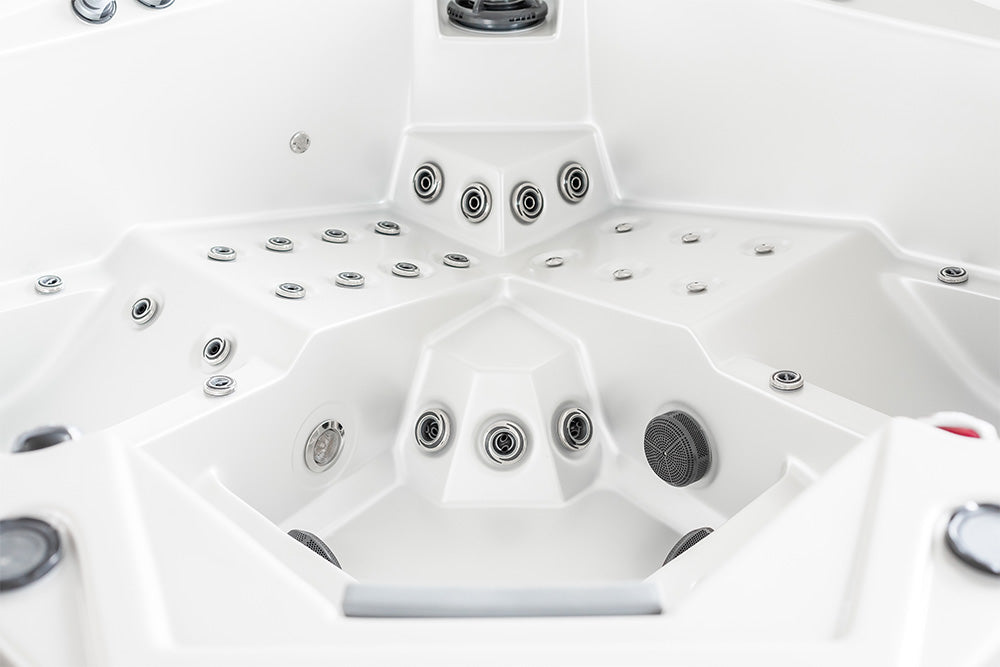 Almandine 220x220 см. - панели в 5 цвята джакузи бяло вътрешно изображение с множество масажни дюзи за онлайн магазин KERANOVA