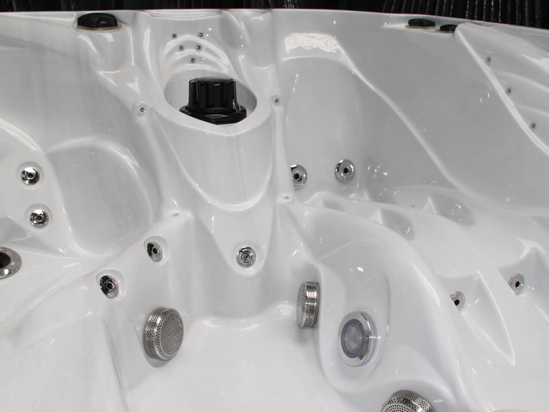 Pleasure 215x200 см. хидромасажна вана 4 седящи и 1 лежащо място, 48 хидромасажни и 8 въздушни дюзи - KERANOVA онлайн магазин