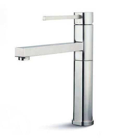 Кухненски смесител Tekno с хромирана повърхност, висок модерен дизайн - онлайн магазин за обзавеждане за бани KERANOVA